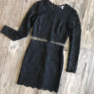 BLACK LACE DRESS